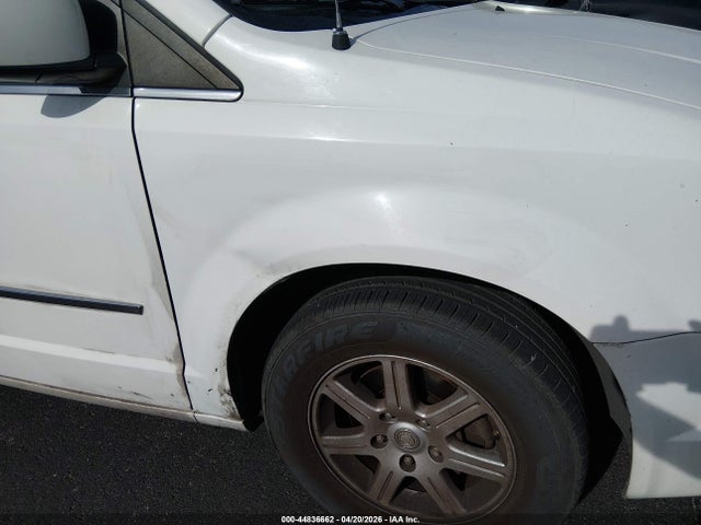 Продажа на аукционе авто 2010 Chrysler Town & Country Touring, vin: 2A4RR5D19AR212801, номер лота: 44836662