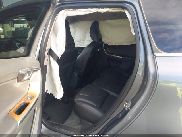 YV440MDU4H2041282 Volvo Xc60 T5 Inscription