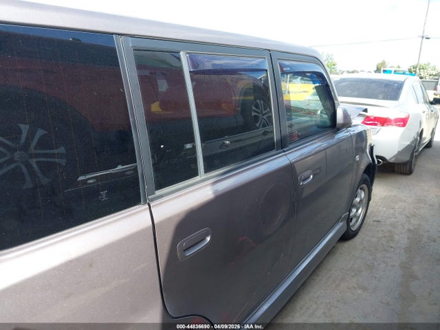 2004 Scion Xb მანქანა იყიდება აუქციონზე, vin: JTLKT324640166034, აუქციონის ნომერი: 44836690