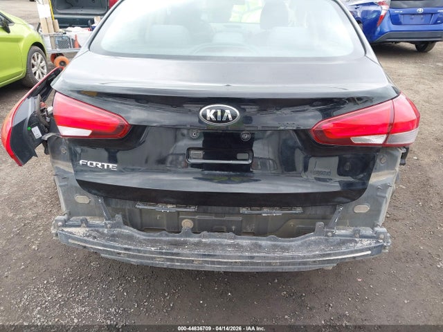 Продажа на аукционе авто 2017 Kia Forte Lx, vin: 3KPFL4A79HE040343, номер лота: 44836709