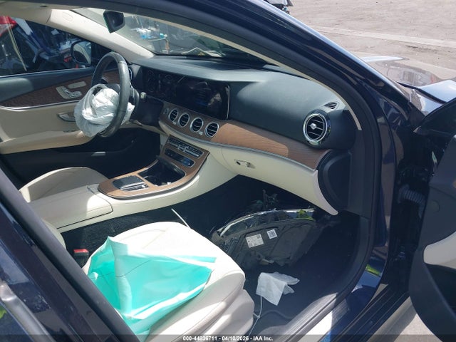 W1KZF8DBXNB071045 Mercedes-Benz E 350