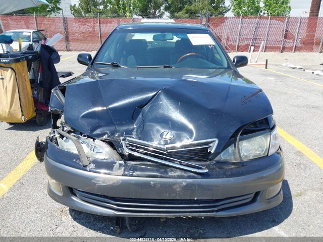 44836718 :رقم المزاد ، JT8BF28G610338023 vin ، 2001 Lexus Es 300 مزاد بيع