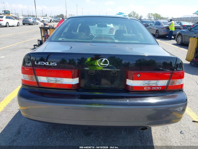 44836718 :رقم المزاد ، JT8BF28G610338023 vin ، 2001 Lexus Es 300 مزاد بيع