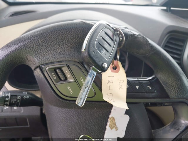 5NMZU3LB3HH009815 Hyundai Santa Fe Sport 2.4l