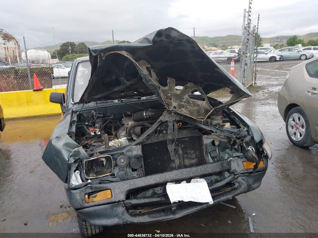 1992 Toyota Pickup 1/2 Ton Short Wheelbase მანქანა იყიდება აუქციონზე, vin: JT4RN81A4N0090887, აუქციონის ნომერი: 44836732