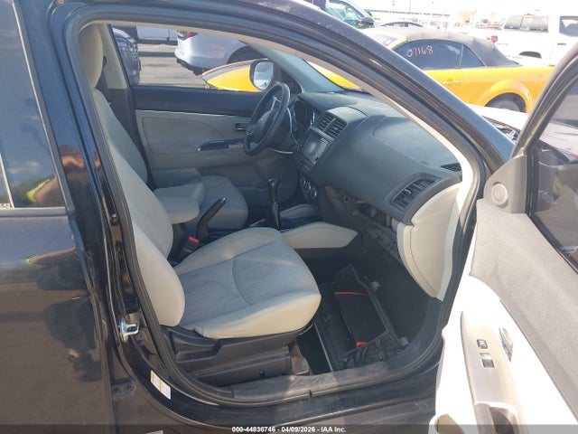 2018 MITSUBISHI OUTLANDER SPORT JA4AP3AU7JZ001849 Photo 4