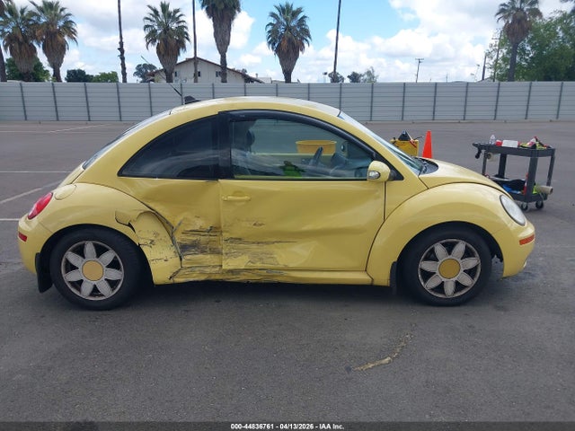 2009 Volkswagen New Beetle 2.5l მანქანა იყიდება აუქციონზე, vin: 3VWPG31C59M500375, აუქციონის ნომერი: 44836761