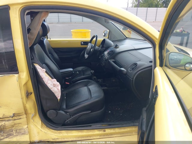2009 Volkswagen New Beetle 2.5l მანქანა იყიდება აუქციონზე, vin: 3VWPG31C59M500375, აუქციონის ნომერი: 44836761
