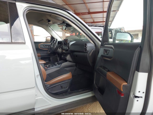 Ford Bronco Sport Outer Banks 2021 3FMCR9C65MRB00152 Image 5