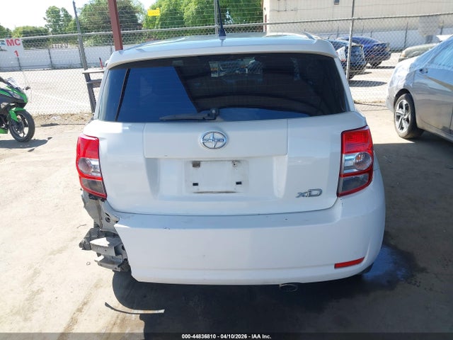 Scion XD 2014 JTKKUPB46E1039644 Image 16