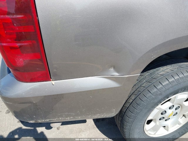 Продаж на аукціоні авто 2011 Chevrolet Tahoe Ls, vin: 1GNSKAE08BR206299, номер лоту: 44836814