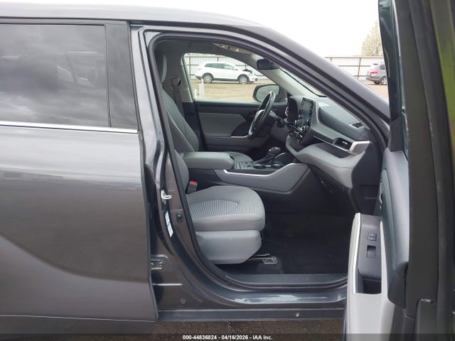 5TDBZRBH0NS163175 Toyota Highlander Le