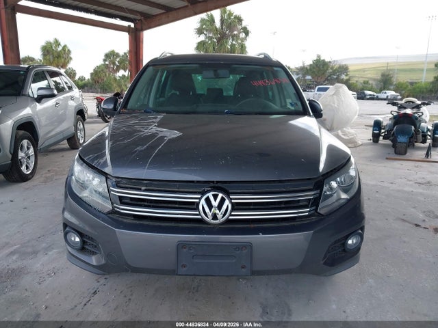 44836834 :رقم المزاد ، WVGBV3AX1EW608357 vin ، 2014 Volkswagen Tiguan Se مزاد بيع