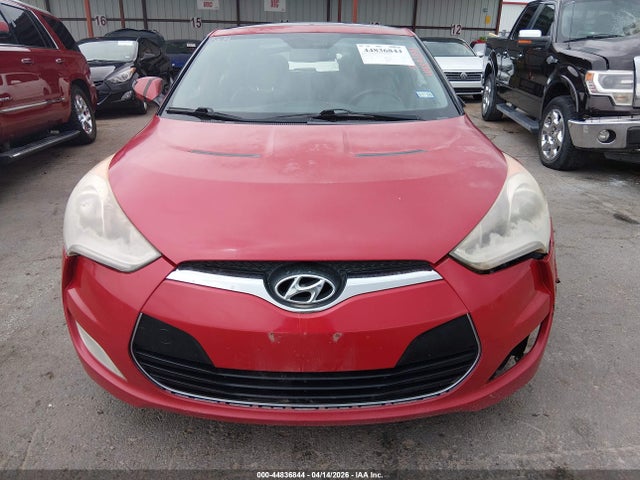 Aukcja sprzedaży 2013 Hyundai Veloster Base W/black, vin: KMHTC6AD5DU135736, numer aukcji: 44836844