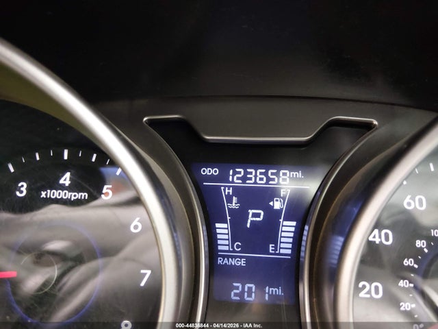 Aukcja sprzedaży 2013 Hyundai Veloster Base W/black, vin: KMHTC6AD5DU135736, numer aukcji: 44836844