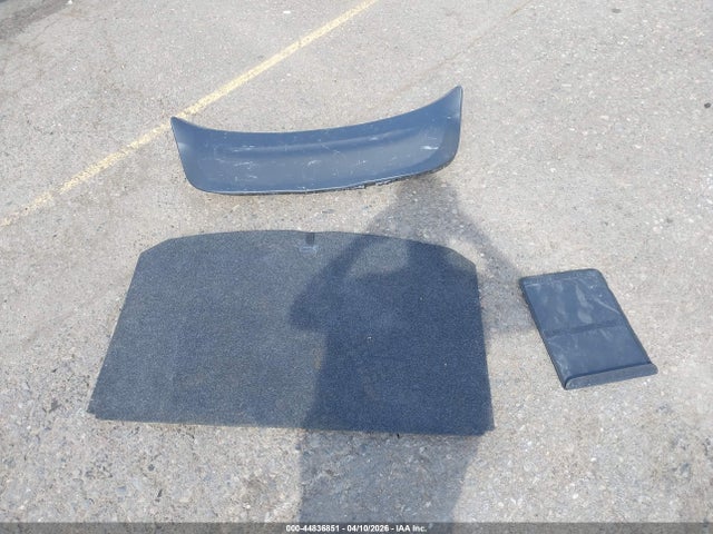 VNKKTUD34FA046128 Toyota YARIS L