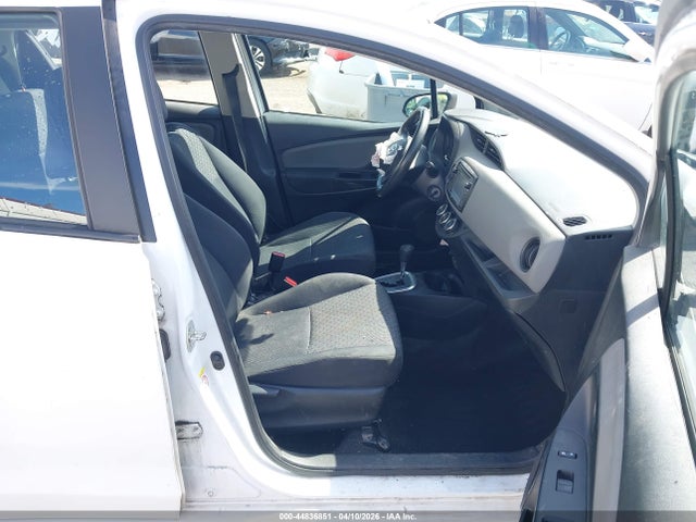 VNKKTUD34FA046128 Toyota YARIS L