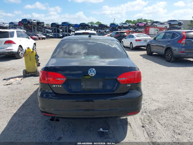 2014 Volkswagen Jetta 1.8t Se მანქანა იყიდება აუქციონზე, vin: 3VWD17AJ0EM417392, აუქციონის ნომერი: 44836866