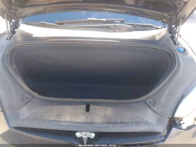 Tesla Model X 60d/p100d/p90d 2016 5YJXCAE43GFS00745 Image 10