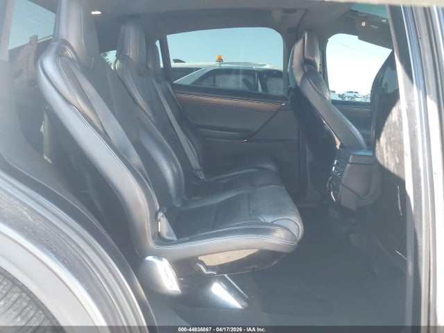 Tesla Model X 60d/p100d/p90d 2016 5YJXCAE43GFS00745 Image 8
