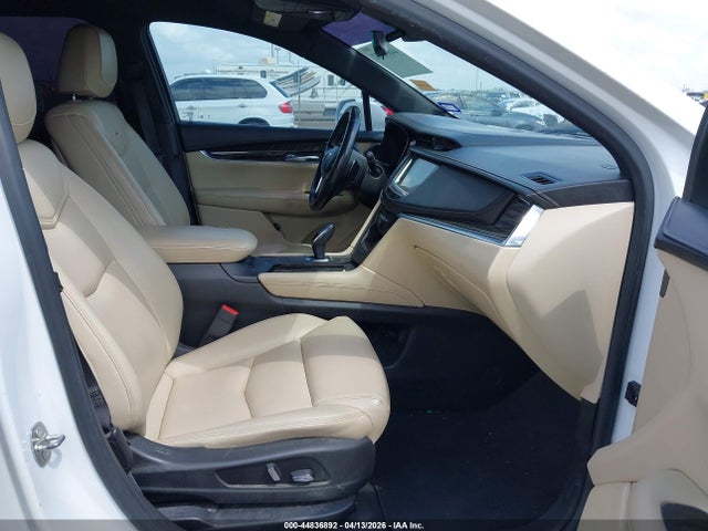 44836892 :رقم المزاد ، 1GYKNARS8HZ202056 vin ، 2017 Cadillac Xt5 Standard مزاد بيع