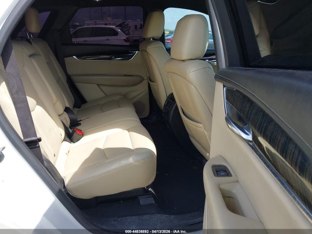 44836892 :رقم المزاد ، 1GYKNARS8HZ202056 vin ، 2017 Cadillac Xt5 Standard مزاد بيع