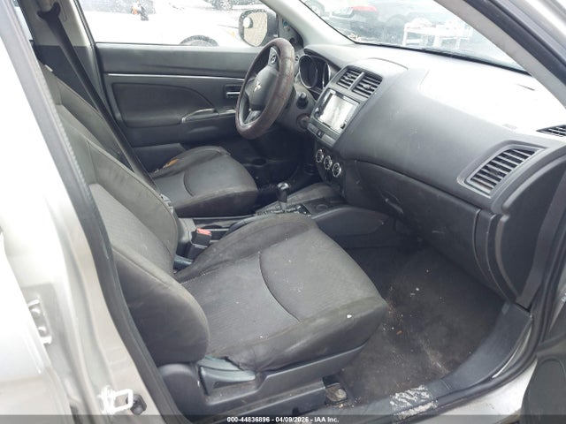 2018 MITSUBISHI OUTLANDER SPORT JA4AP3AU6JZ008081 Photo 4