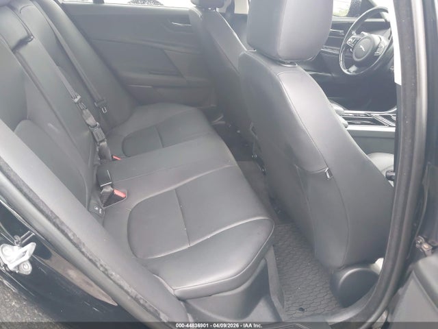 2019 JAGUAR XE SAJAR4FX0KCP45856 Photo 7