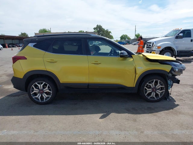 44836902 :رقم المزاد ، KNDEUCA28M7118242 vin ، 2021 Kia Seltos S Turbo مزاد بيع