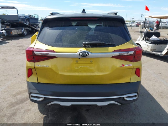 44836902 :رقم المزاد ، KNDEUCA28M7118242 vin ، 2021 Kia Seltos S Turbo مزاد بيع