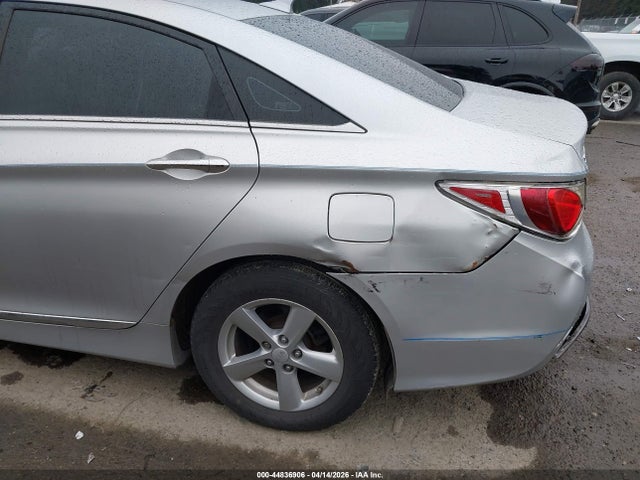 2011 Hyundai Sonata Hybrid მანქანა იყიდება აუქციონზე, vin: KMHEC4A42BA003125, აუქციონის ნომერი: 44836906
