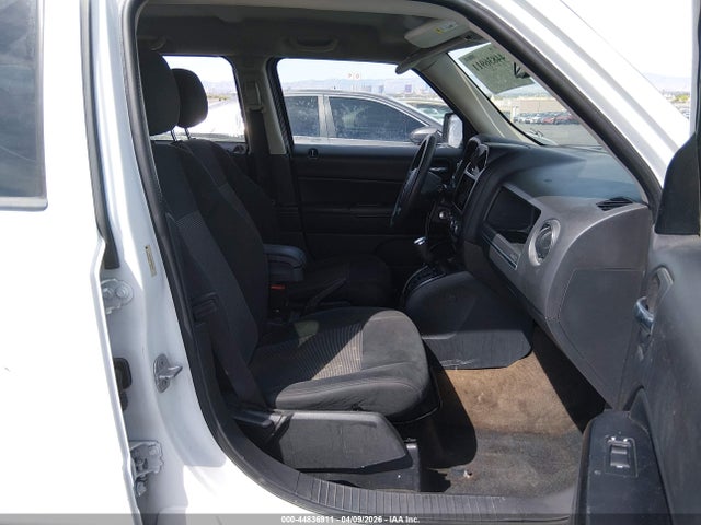 Jeep Patriot Altitude 2014 1C4NJPBA6ED894202 Image 5