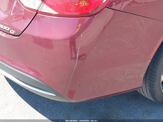 2015 Chrysler 200 C მანქანა იყიდება აუქციონზე, vin: 1C3CCCCB2FN520767, აუქციონის ნომერი: 44836923