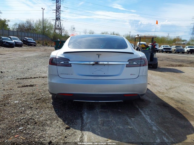 2013 Tesla Model S Performance მანქანა იყიდება აუქციონზე, vin: 5YJSA1DP8DFP05798, აუქციონის ნომერი: 44836995