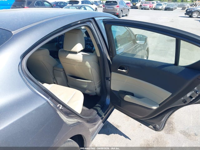 Aukcja sprzedaży 2013 Acura Ilx Hybrid 1.5l, vin: 19VDE3F75DE301006, numer aukcji: 44837002