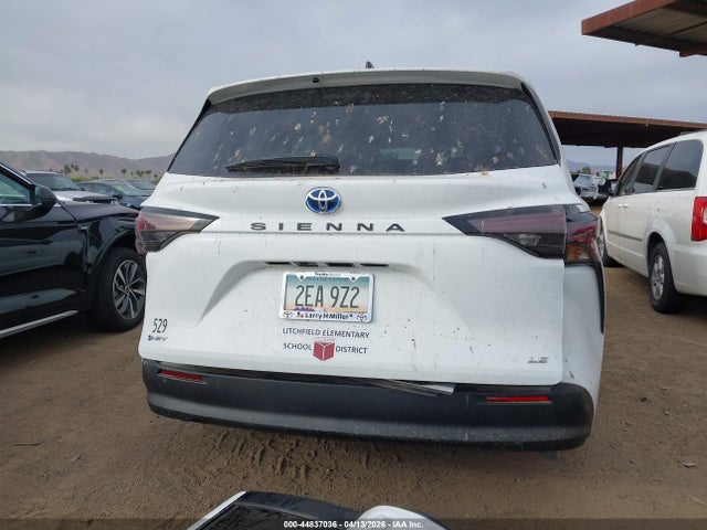 Toyota SIENNA LE 2025 5TDKRKEC6SS266832 Image 17