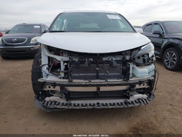 Toyota SIENNA LE 2025 5TDKRKEC6SS266832 Image 6