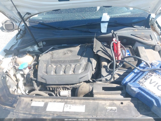 44837041 :رقم المزاد ، 1VWBA7A37JC006236 vin ، 2018 Volkswagen Passat 2.0t Se مزاد بيع