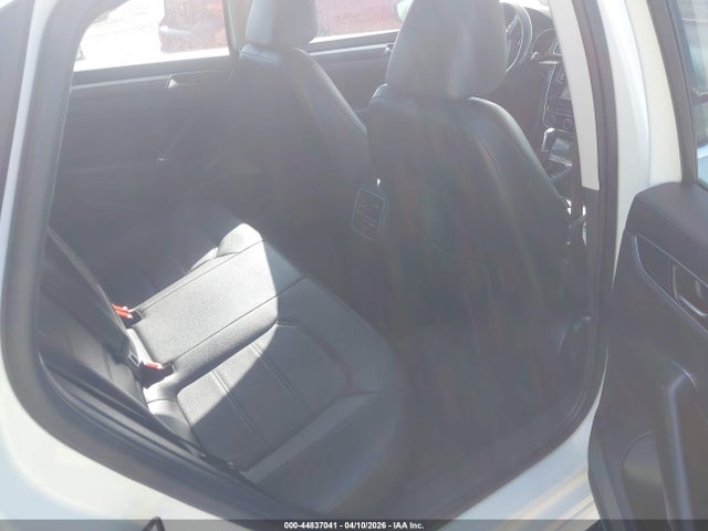 44837041 :رقم المزاد ، 1VWBA7A37JC006236 vin ، 2018 Volkswagen Passat 2.0t Se مزاد بيع