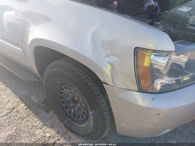 Продажа на аукционе авто 2007 Chevrolet Suburban 1500 Lt, vin: 3GNFC16047G150382, номер лота: 44837046