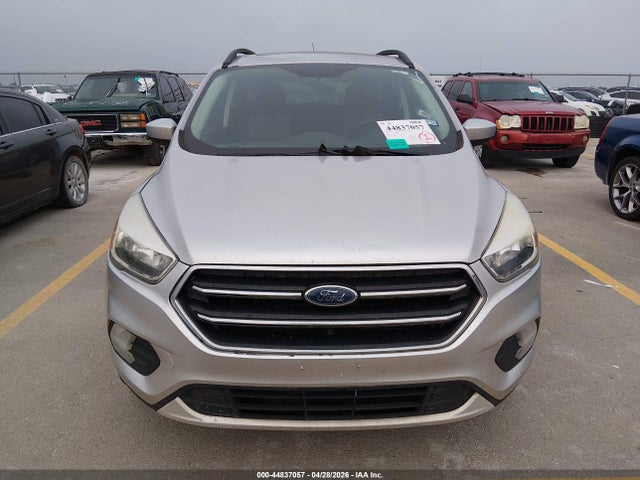 1FMCU0GD6JUB29036 Ford ESCAPE SE