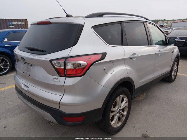 1FMCU0GD6JUB29036 Ford ESCAPE SE