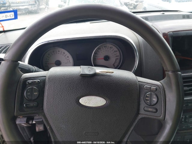 Продажа на аукционе авто 2006 Ford Explorer Limited, vin: 1FMEU65886UB30262, номер лота: 44837059