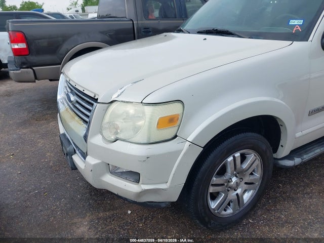 Продажа на аукционе авто 2006 Ford Explorer Limited, vin: 1FMEU65886UB30262, номер лота: 44837059