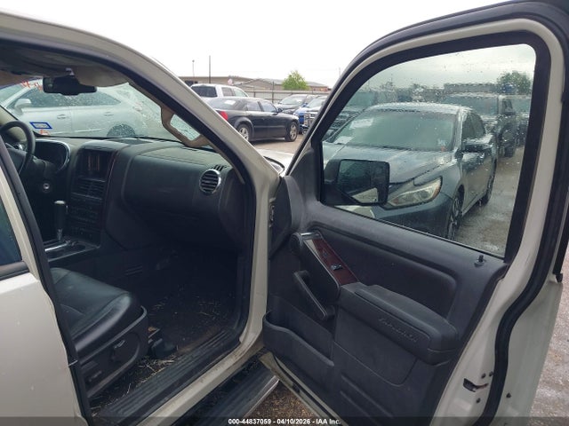Продажа на аукционе авто 2006 Ford Explorer Limited, vin: 1FMEU65886UB30262, номер лота: 44837059