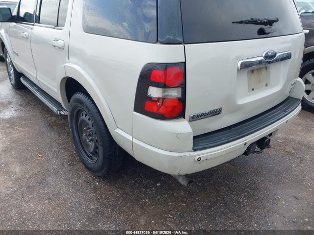 Продажа на аукционе авто 2006 Ford Explorer Limited, vin: 1FMEU65886UB30262, номер лота: 44837059