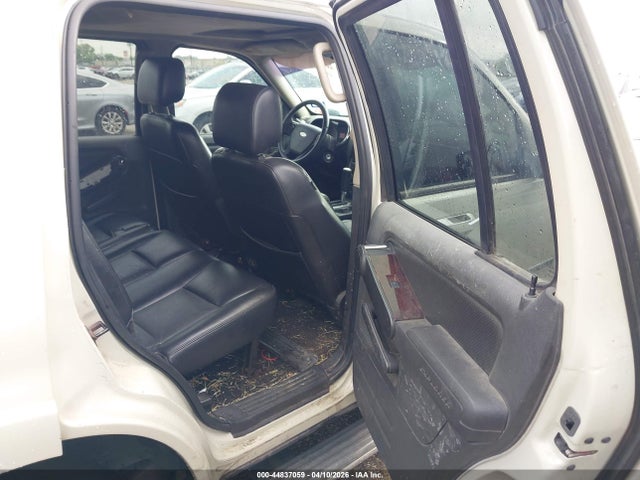 Продажа на аукционе авто 2006 Ford Explorer Limited, vin: 1FMEU65886UB30262, номер лота: 44837059