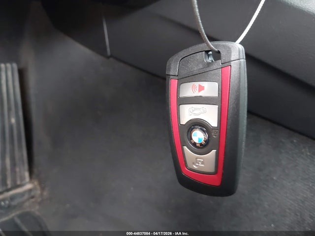 44837084 :رقم المزاد ، WBA8E9G56GNT83530 vin ، 2016 Bmw 328i مزاد بيع