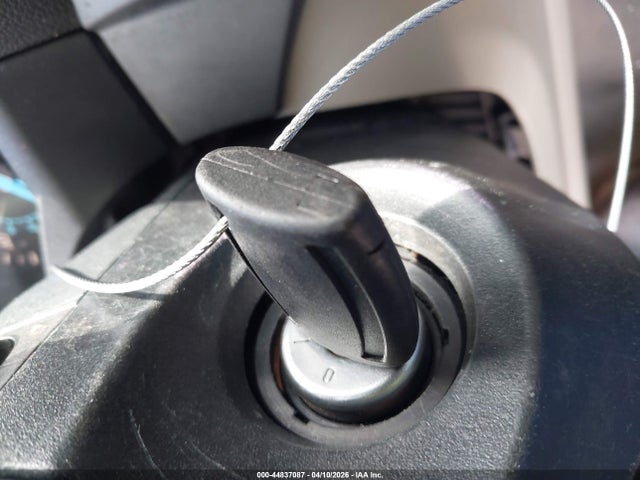 1FMCU0GX8EUC67824 Ford ESCAPE SE
