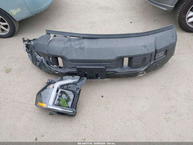 1GTPHCED6SZ296614 GMC Sierra 1500 2wd Short Box Elevation